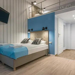 loretanska-apartments-6.krakowhotelspoland.com/