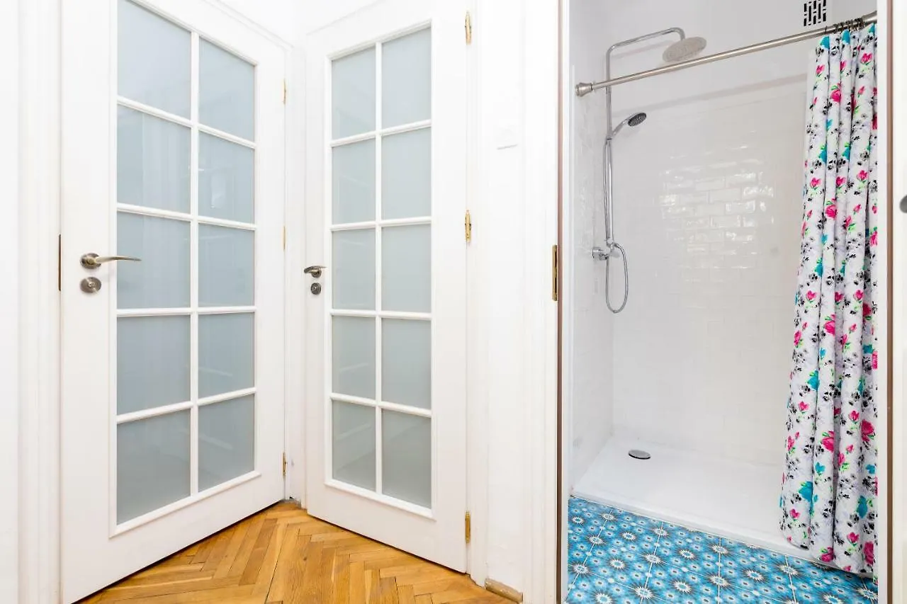 Royal Route Apartment For 10 People Warsaw