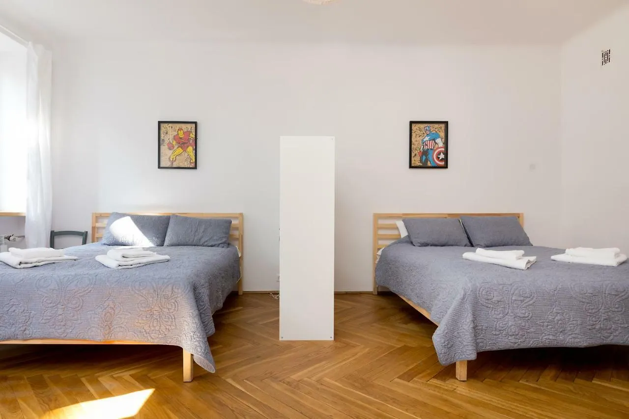 Royal Route Apartment For 10 People Warsaw