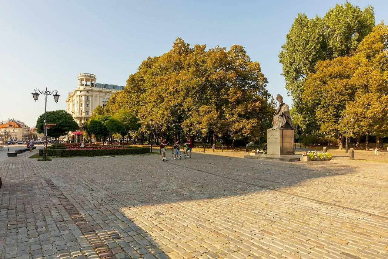 Royal Route Apartment For 10 People Warsaw